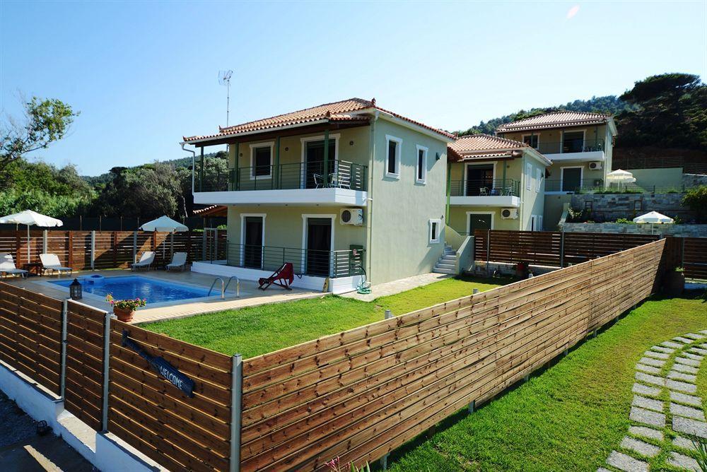 Aselinos Suites Koukounaries Exterior foto