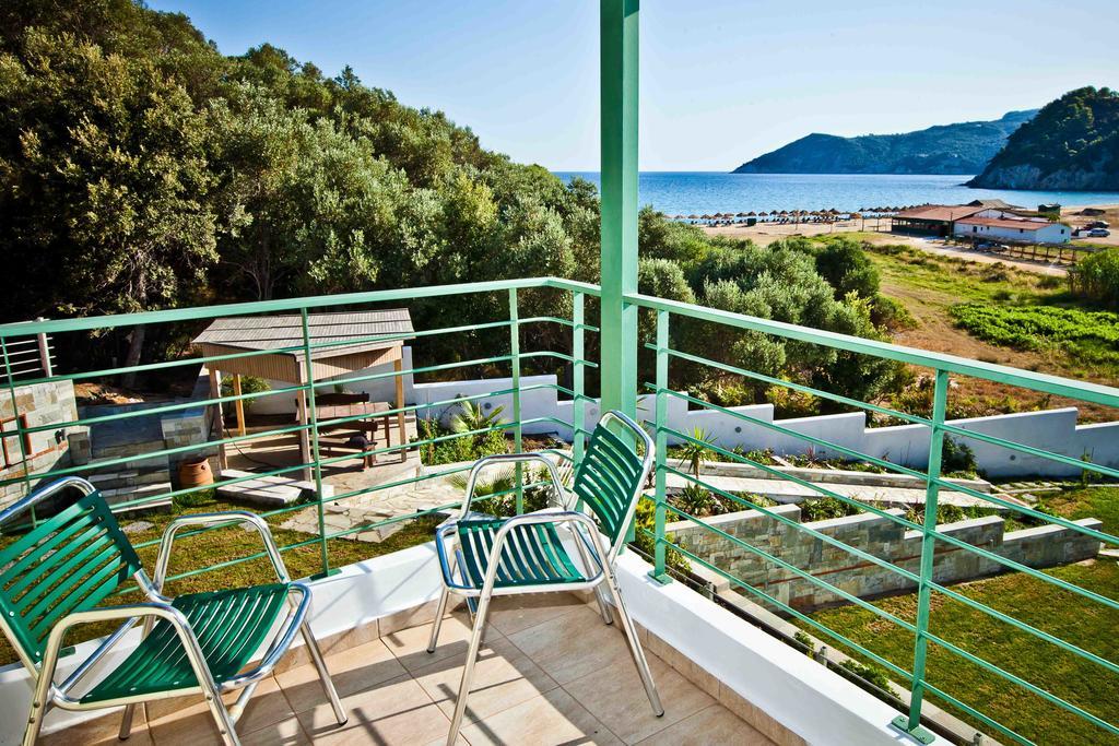 Aselinos Suites Koukounaries Exterior foto