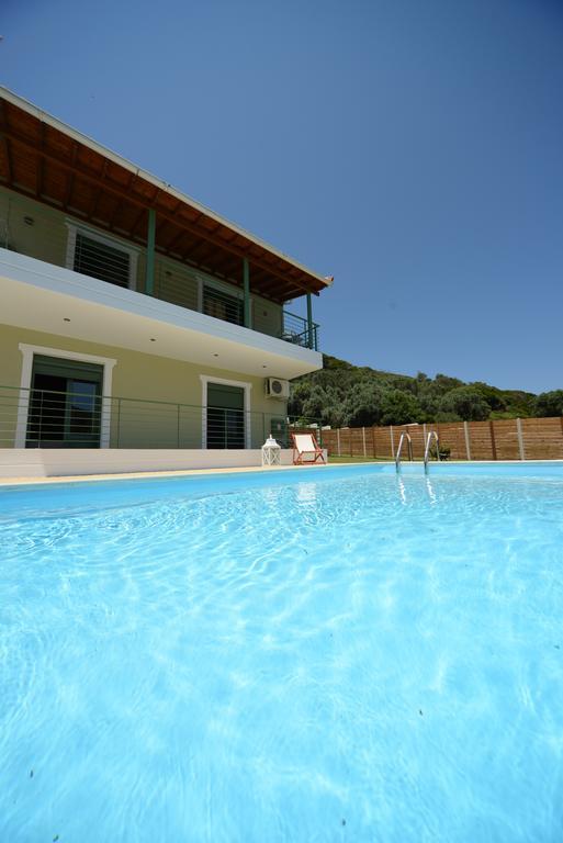Aselinos Suites Koukounaries Exterior foto